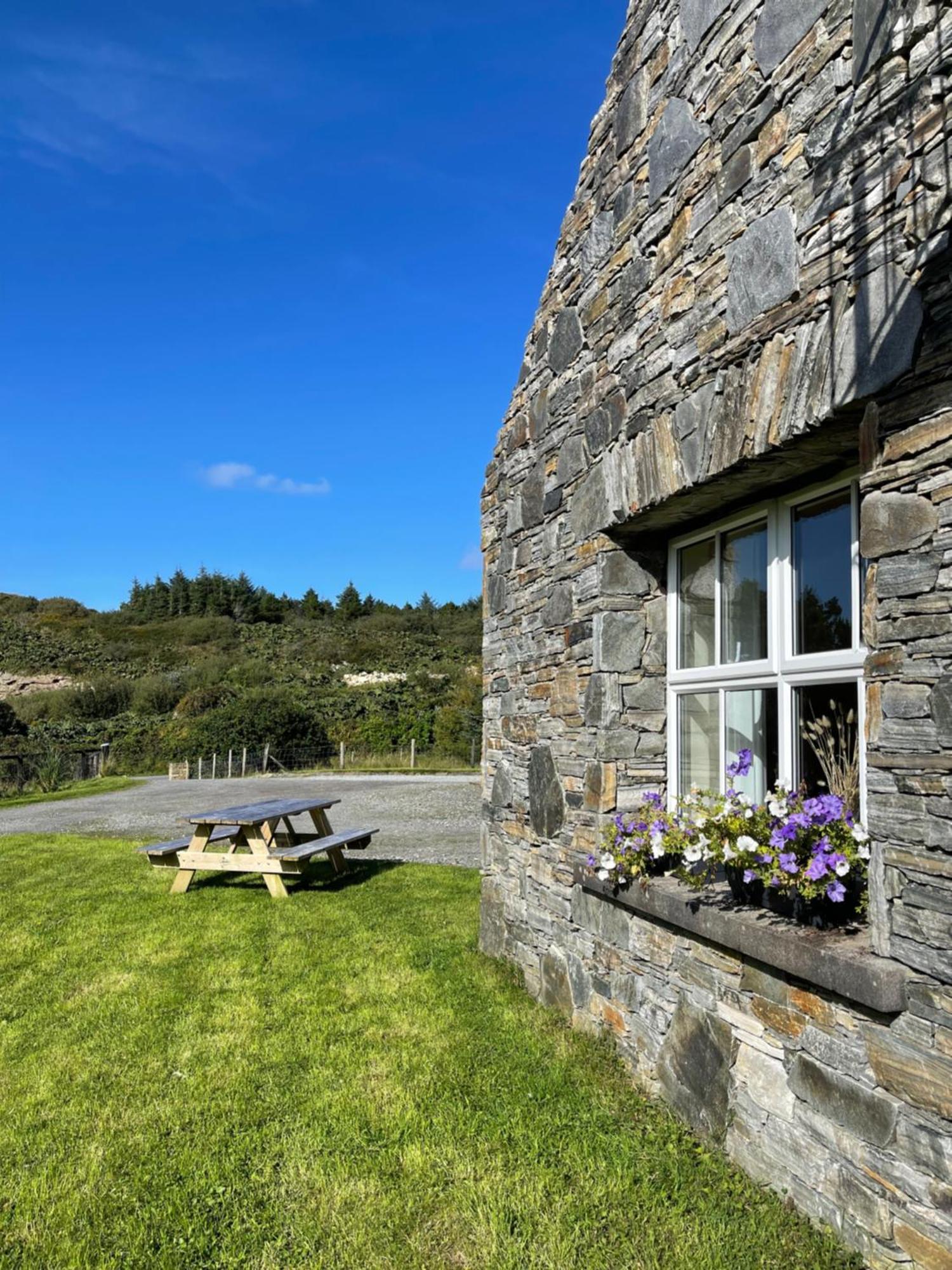 Shanakeever Farm - 3 Bedroom Apartment Clifden Exterior foto