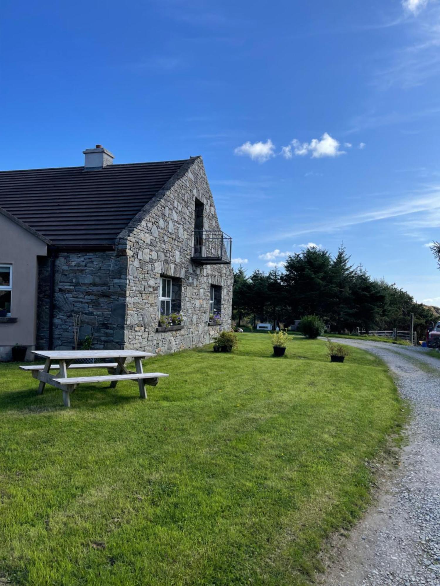 Shanakeever Farm - 3 Bedroom Apartment Clifden Exterior foto